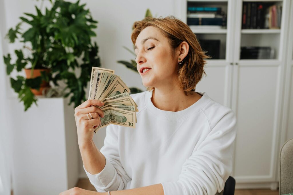 No eres "malo" con el dinero, solo eres humano