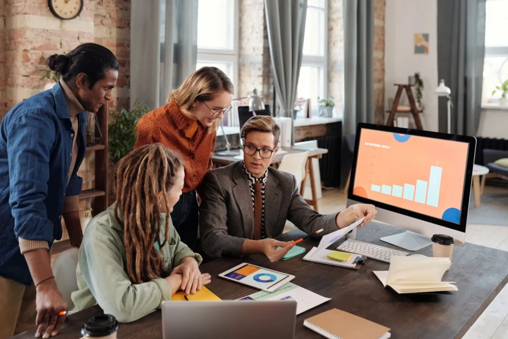 bounce rate psicología del consumidor · qué significa el tiempo en página · métricas digitales lectura conductual · analytics comportamiento · cómo leer datos de marketing
